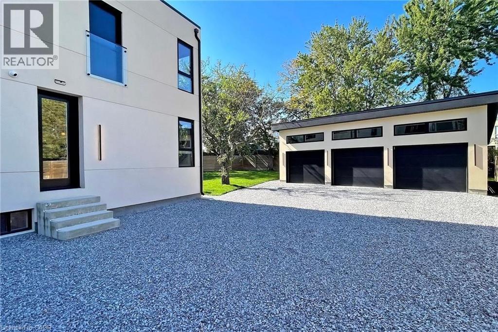 28 Dunsmore Garden, Toronto, Ontario  M3H 3M2 - Photo 45 - 40818854