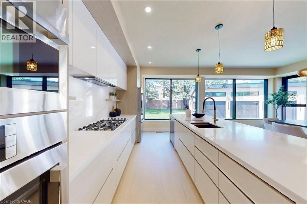 28 Dunsmore Garden, Toronto, Ontario  M3H 3M2 - Photo 9 - 40818854