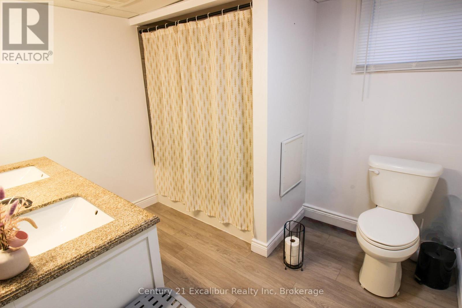 881 Lawrence Road, Hamilton, Ontario  L8K 2A4 - Photo 16 - X12973214