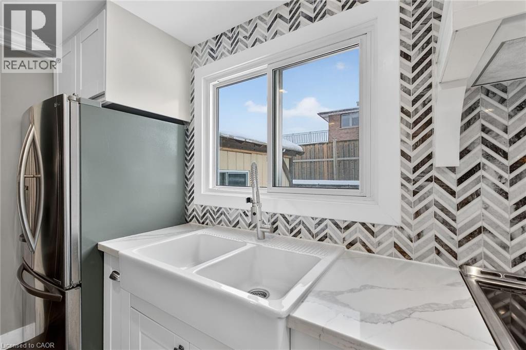 31 Maynard Street, Hamilton, Ontario  L9B 1R9 - Photo 10 - 40818521