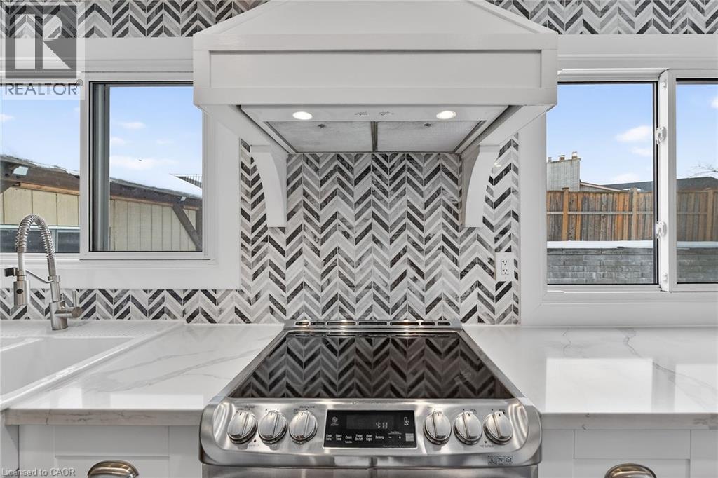 31 Maynard Street, Hamilton, Ontario  L9B 1R9 - Photo 11 - 40818521