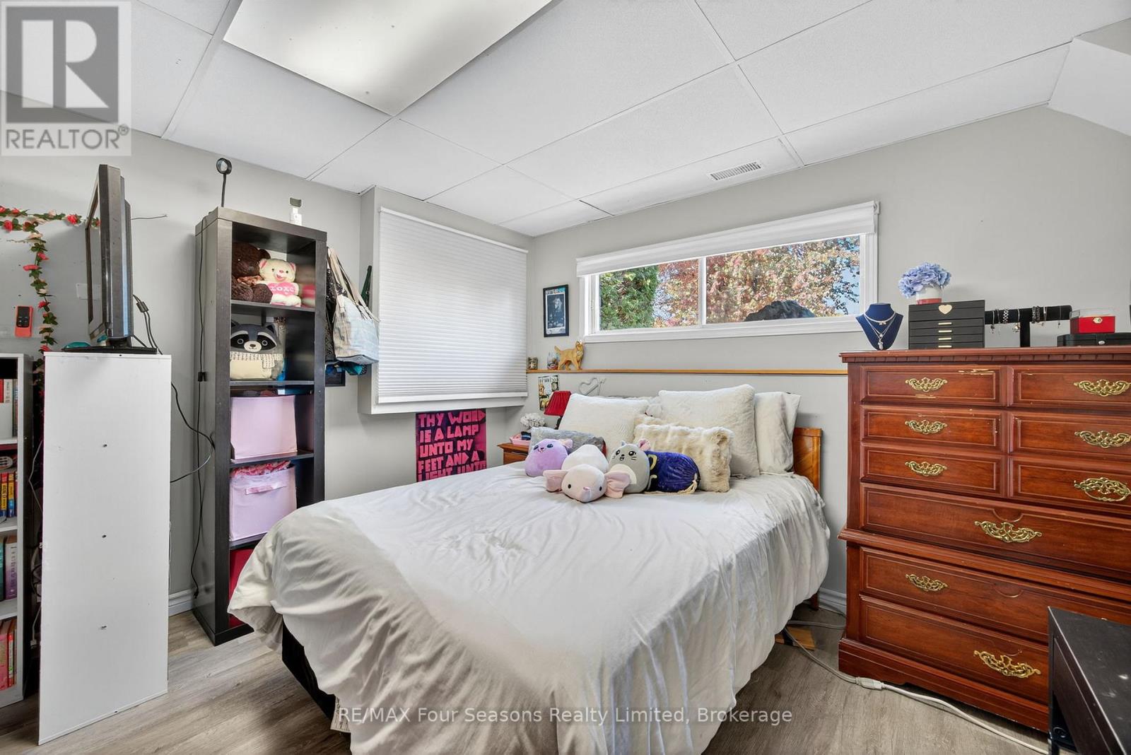 7 Batteaux Road, Clearview, Ontario  L0M 1P0 - Photo 25 - S12973390