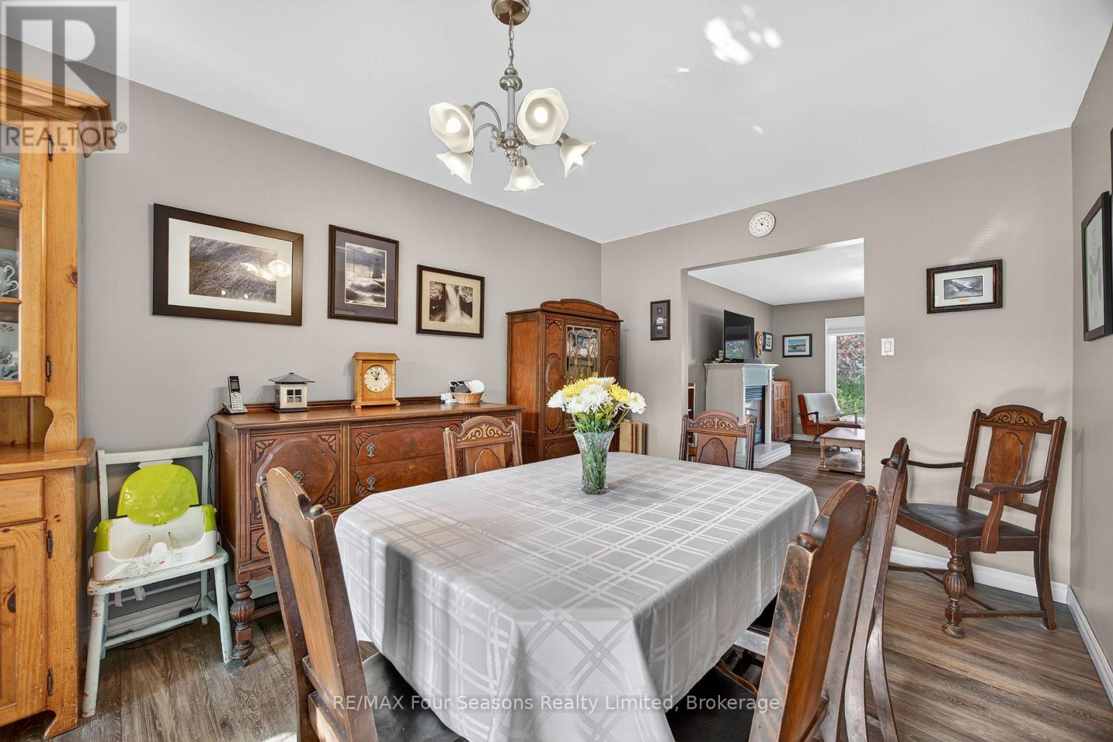 7 Batteaux Road, Clearview, Ontario  L0M 1P0 - Photo 3 - S12973390