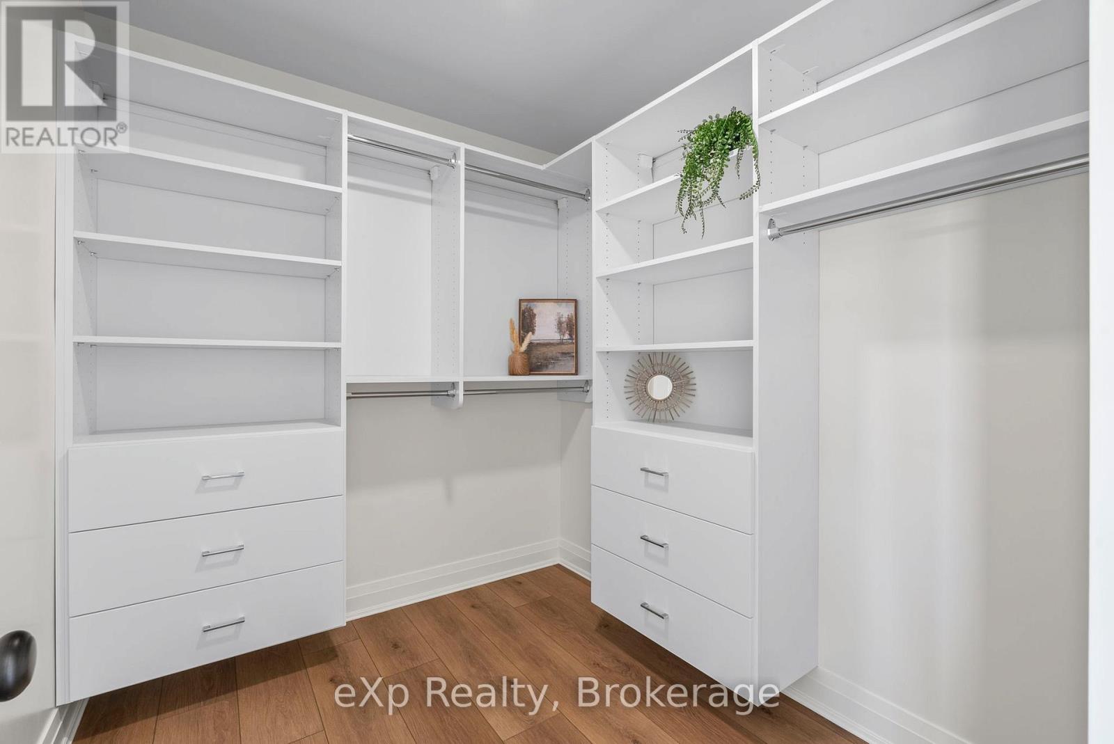 544 Newfoundland Street, Wellington North, Ontario  N0G 2L2 - Photo 22 - X12974158