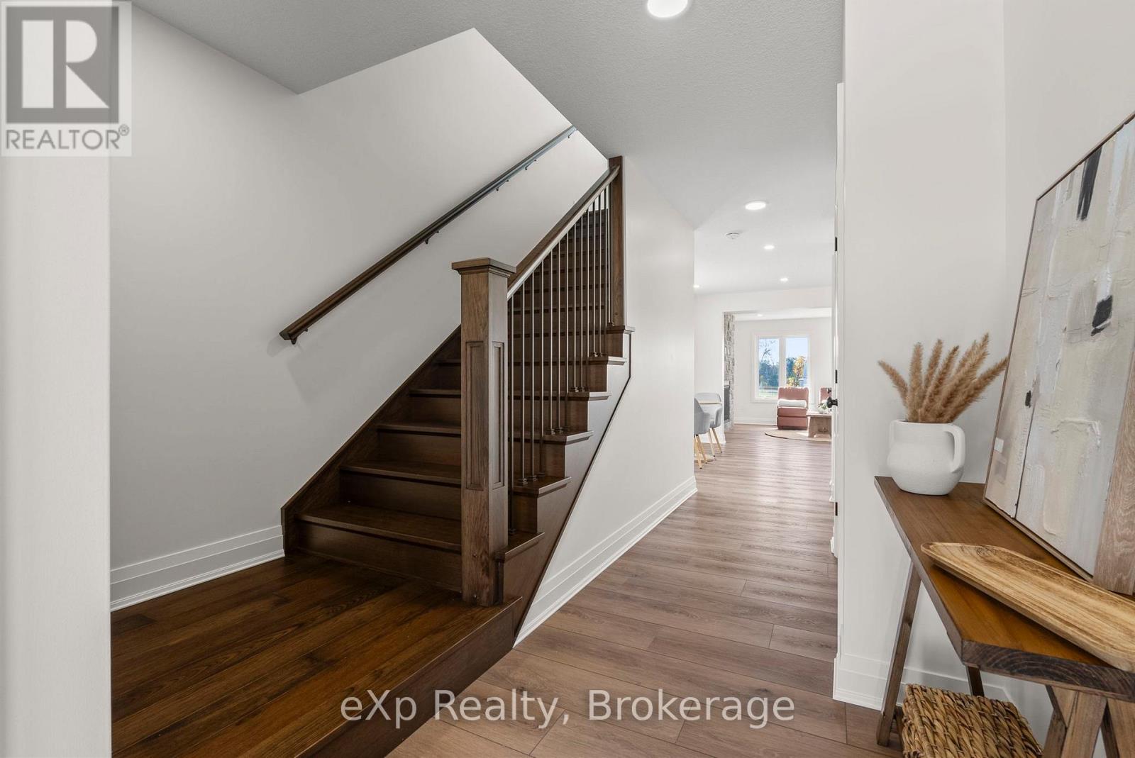 544 Newfoundland Street, Wellington North, Ontario  N0G 2L2 - Photo 4 - X12974158