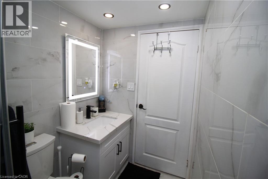 90 Ling Road Unit# 904, Scarborough, Ontario  M1E 4Y3 - Photo 17 - 40819019