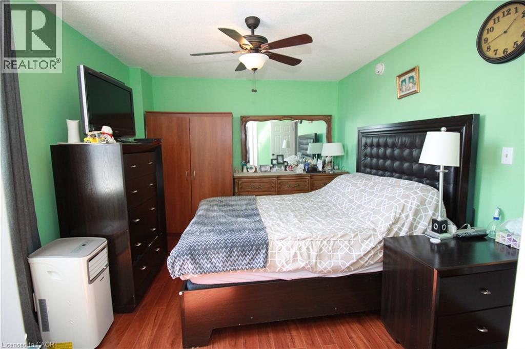 90 Ling Road Unit# 904, Scarborough, Ontario  M1E 4Y3 - Photo 18 - 40819019