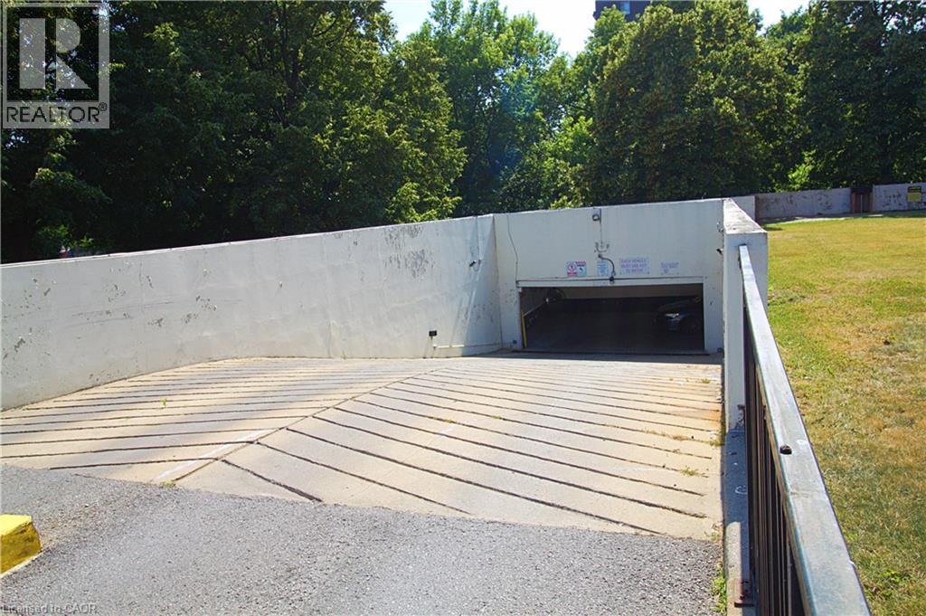 90 Ling Road Unit# 904, Scarborough, Ontario  M1E 4Y3 - Photo 35 - 40819019