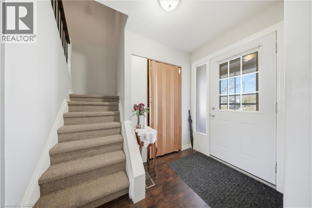 217 St Andrews Drive, Hamilton, Ontario  L8K 5K2 - Photo 5 - 40817725