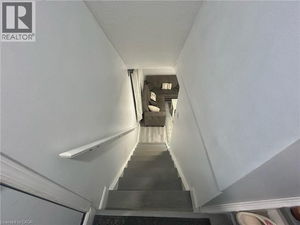 206a Springfield Crescent Unit# Lower, Waterloo, Ontario  N2T 2H9 - Photo 4 - 40818752