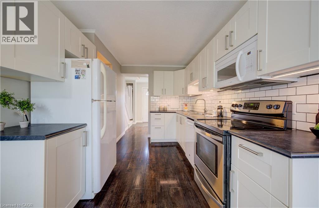 121 University Avenue E Unit# 22, Waterloo, Ontario  N2J 2W1 - Photo 3 - 40809199