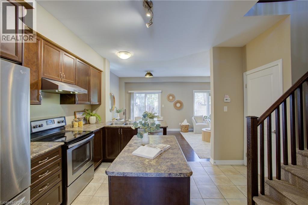 342 Mill Street, Kitchener, Ontario  N2M 0A4 - Photo 3 - 40818836