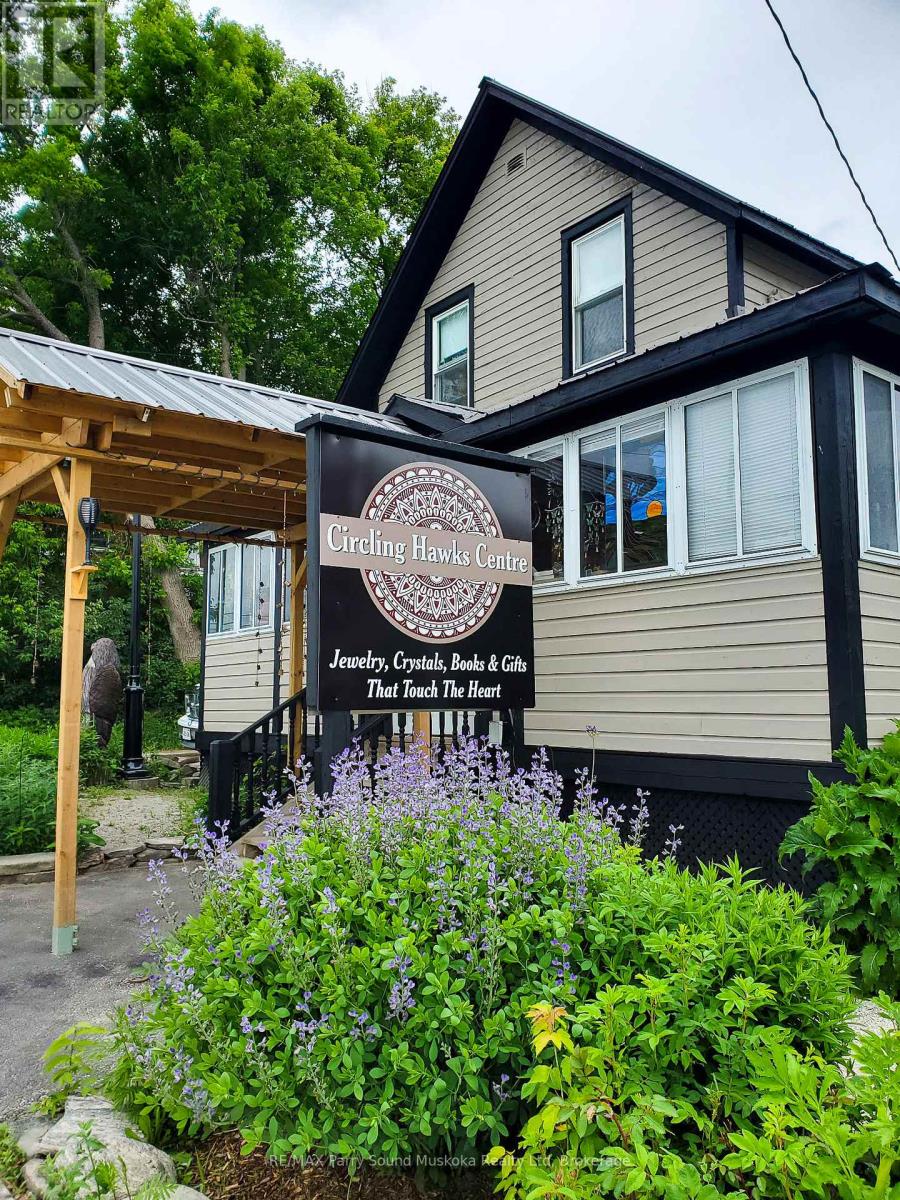 108 ONTARIO STREET, Burk's Falls, Ontario