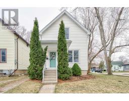 25 ASH STREET, Stratford, Ontario