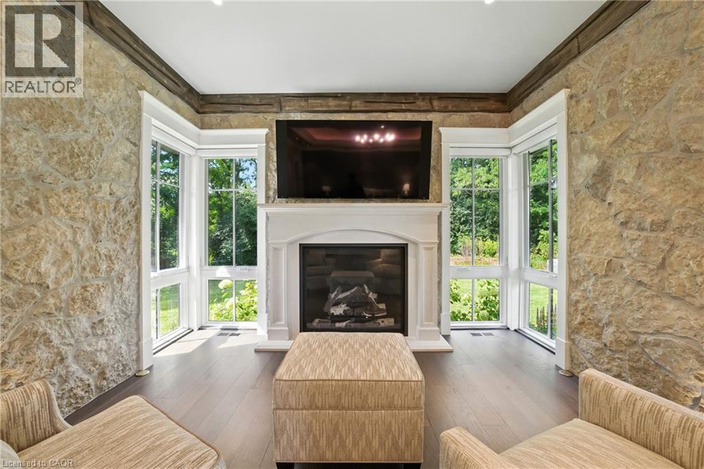 597 Old York Road, Burlington, Ontario  L7P 4Y6 - Photo 13 - 40812771