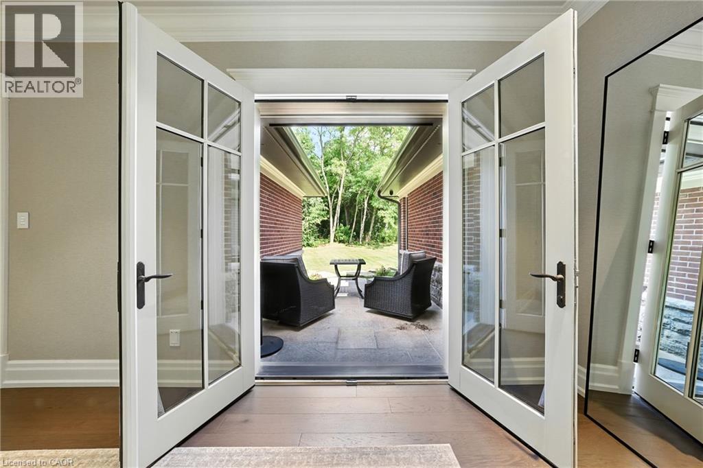 597 Old York Road, Burlington, Ontario  L7P 4Y6 - Photo 16 - 40812771