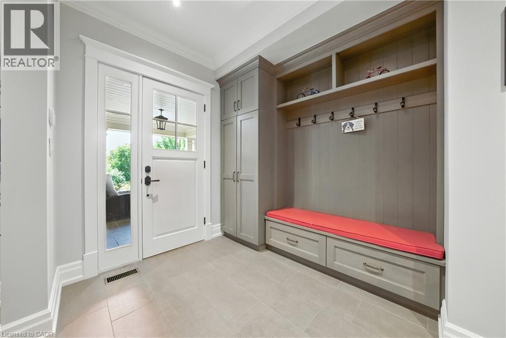 597 Old York Road, Burlington, Ontario  L7P 4Y6 - Photo 23 - 40812771