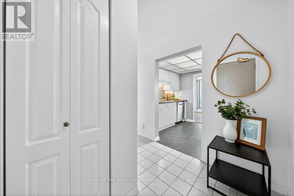 501 - 107 Bagot Street, Guelph, Ontario  N1H 8H5 - Photo 14 - X12975168