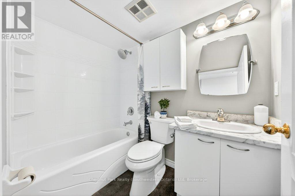 501 - 107 Bagot Street, Guelph, Ontario  N1H 8H5 - Photo 29 - X12975168