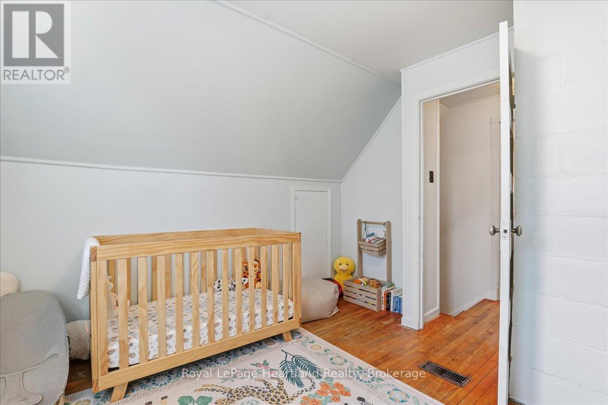 19 Perth Road, Kitchener, Ontario  N2M 3G6 - Photo 25 - X12975202