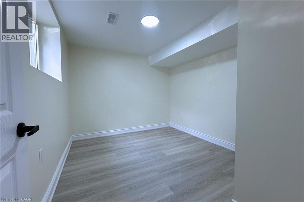 59 Windrush Trail S Unit# B, Kitchener, Ontario  N2P 2A8 - Photo 7 - 40818835