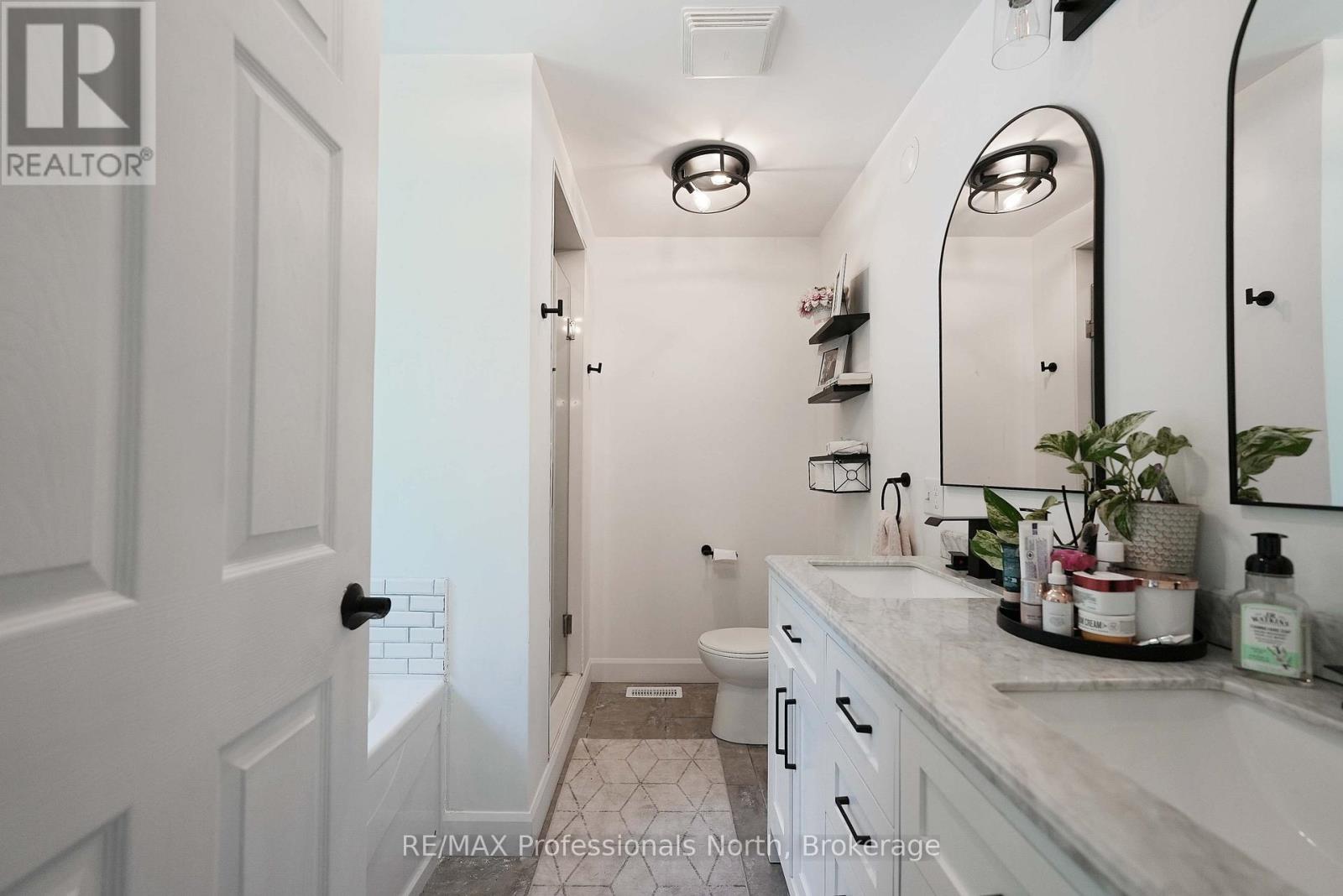 1979 Blairhampton Road, Minden Hills, Ontario  K0M 2K0 - Photo 18 - X12975650