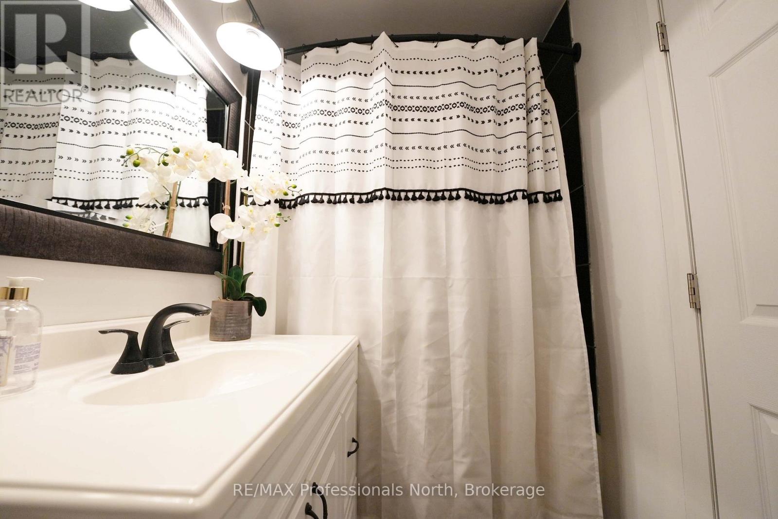 1979 Blairhampton Road, Minden Hills, Ontario  K0M 2K0 - Photo 30 - X12975650