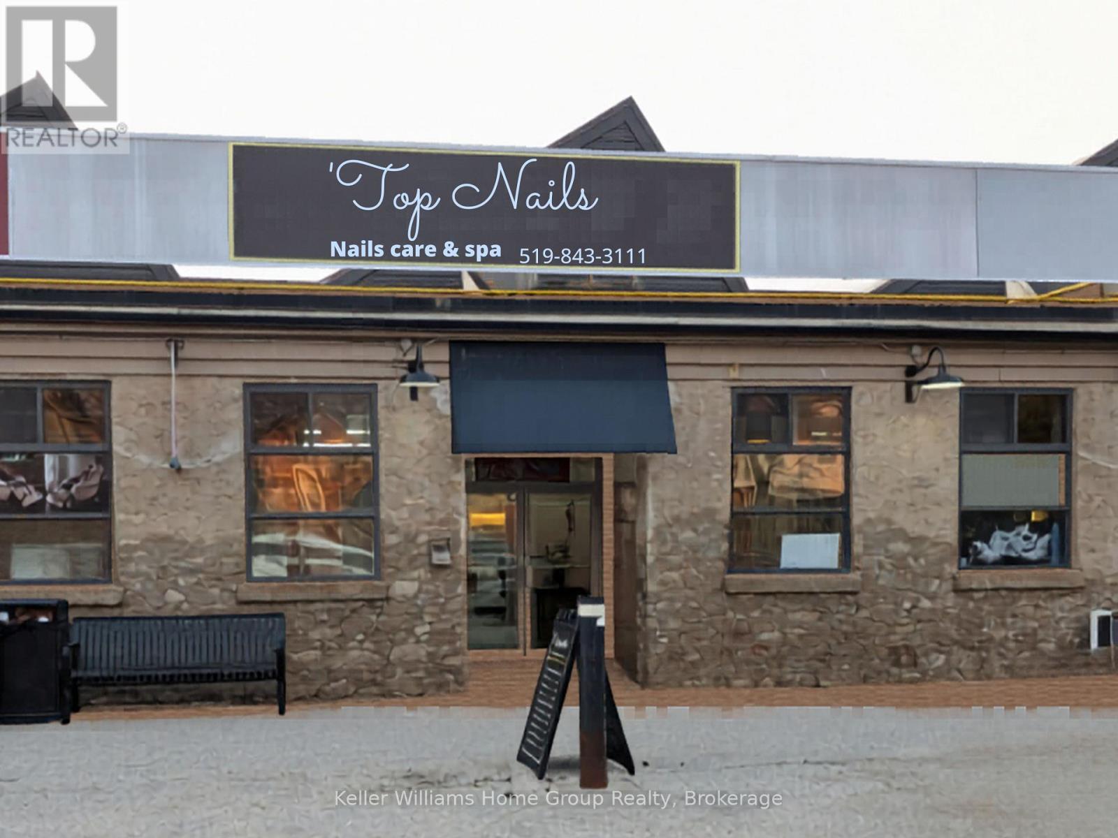 2 - 105 QUEEN STREET W, Centre Wellington, Ontario