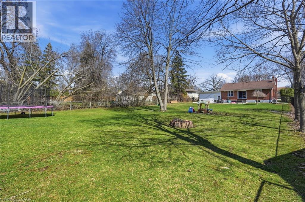 208 Seneca Avenue, Hamilton, Ontario  L9B 1M2 - Photo 9 - 40818962