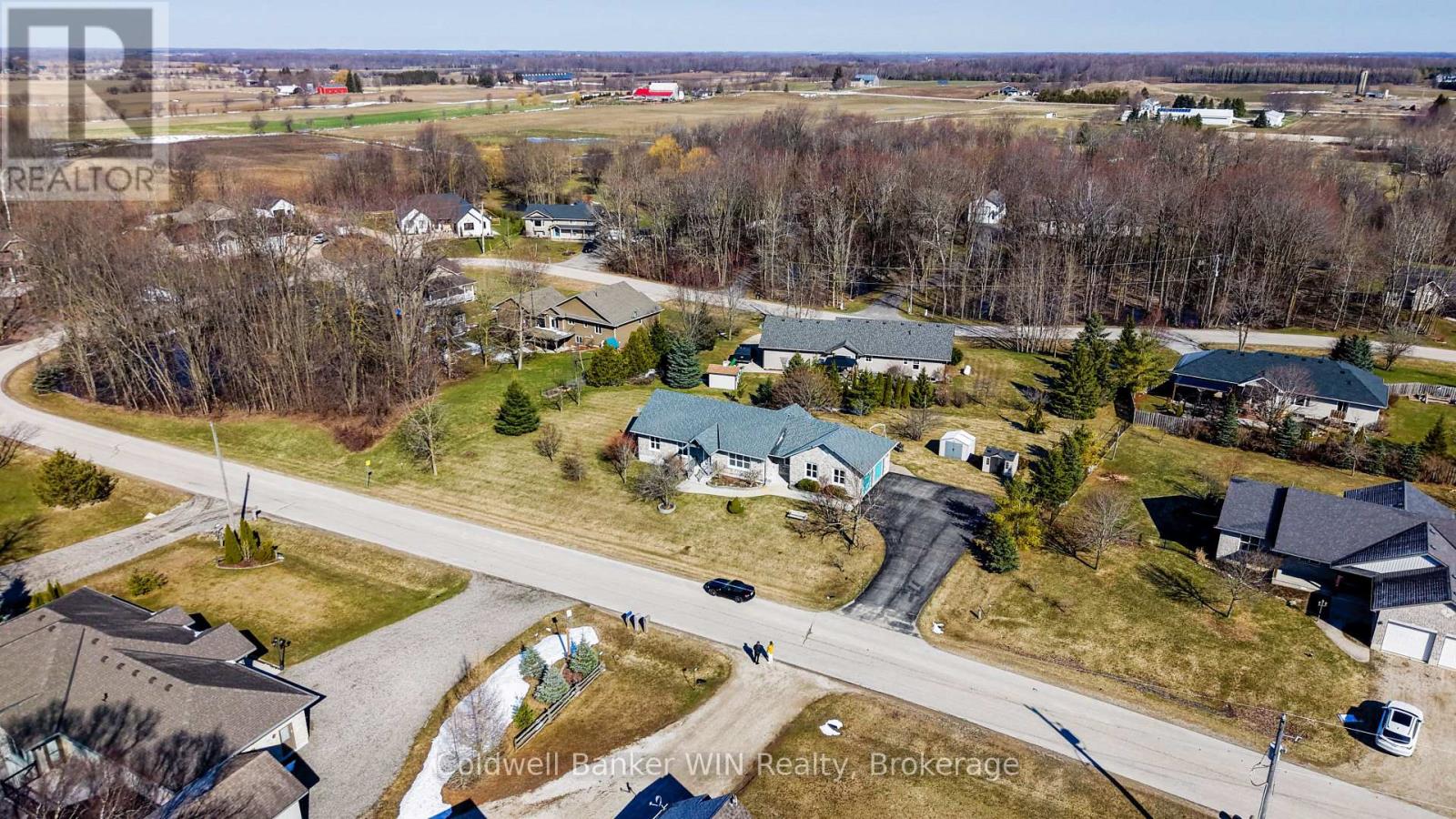 34 Regency Drive, Minto, Ontario  N0G 1M0 - Photo 28 - X12976234