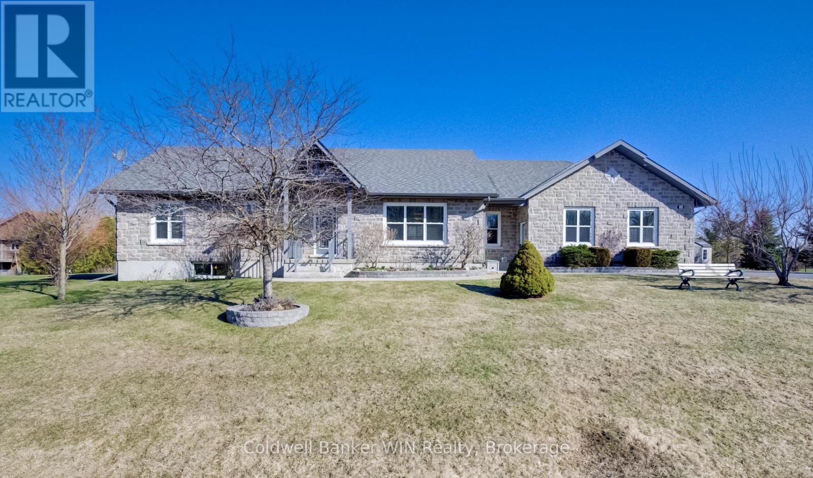 34 Regency Drive, Minto, Ontario  N0G 1M0 - Photo 29 - X12976234