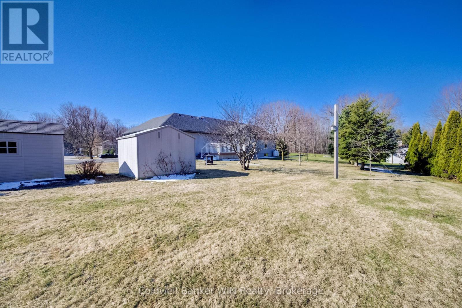 34 Regency Drive, Minto, Ontario  N0G 1M0 - Photo 32 - X12976234