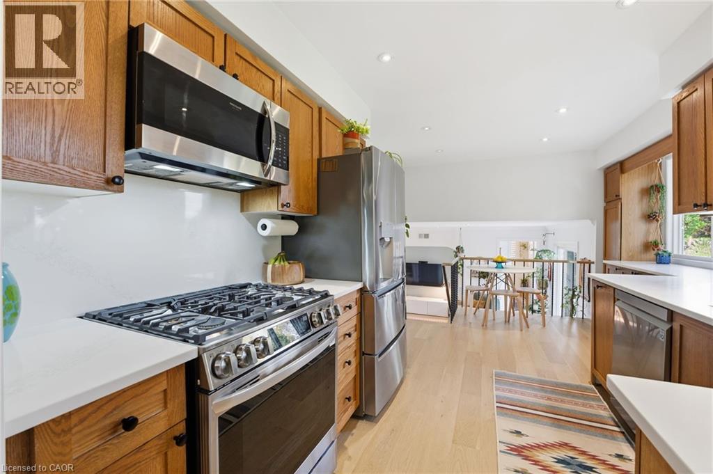 348 Sydenham Road, Dundas, Ontario  L9H 5E2 - Photo 11 - 40819183