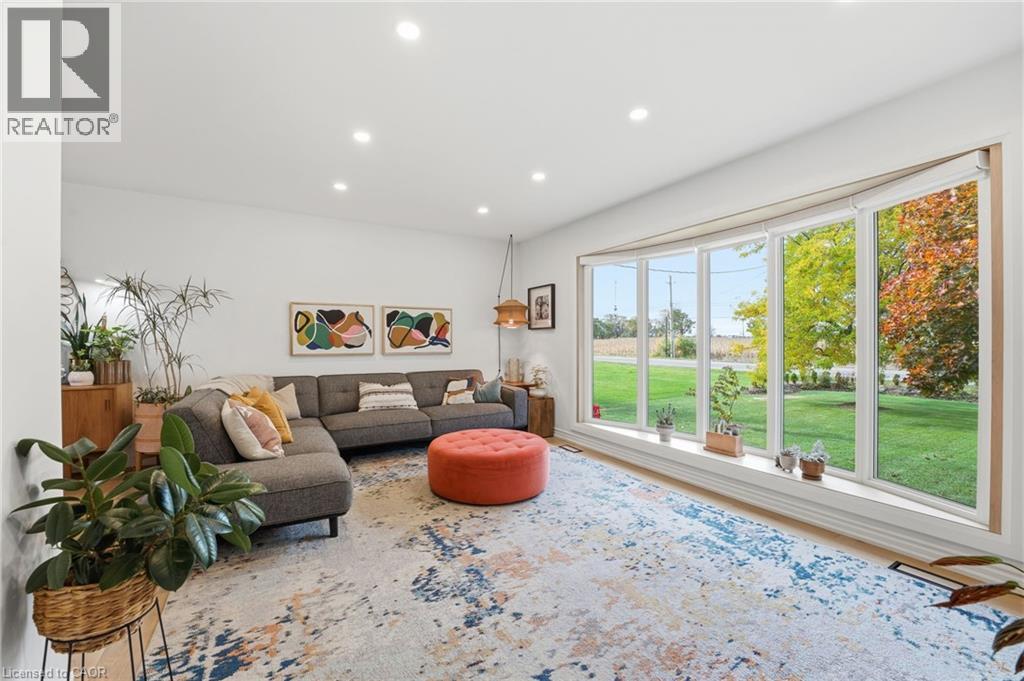 348 Sydenham Road, Dundas, Ontario  L9H 5E2 - Photo 13 - 40819183