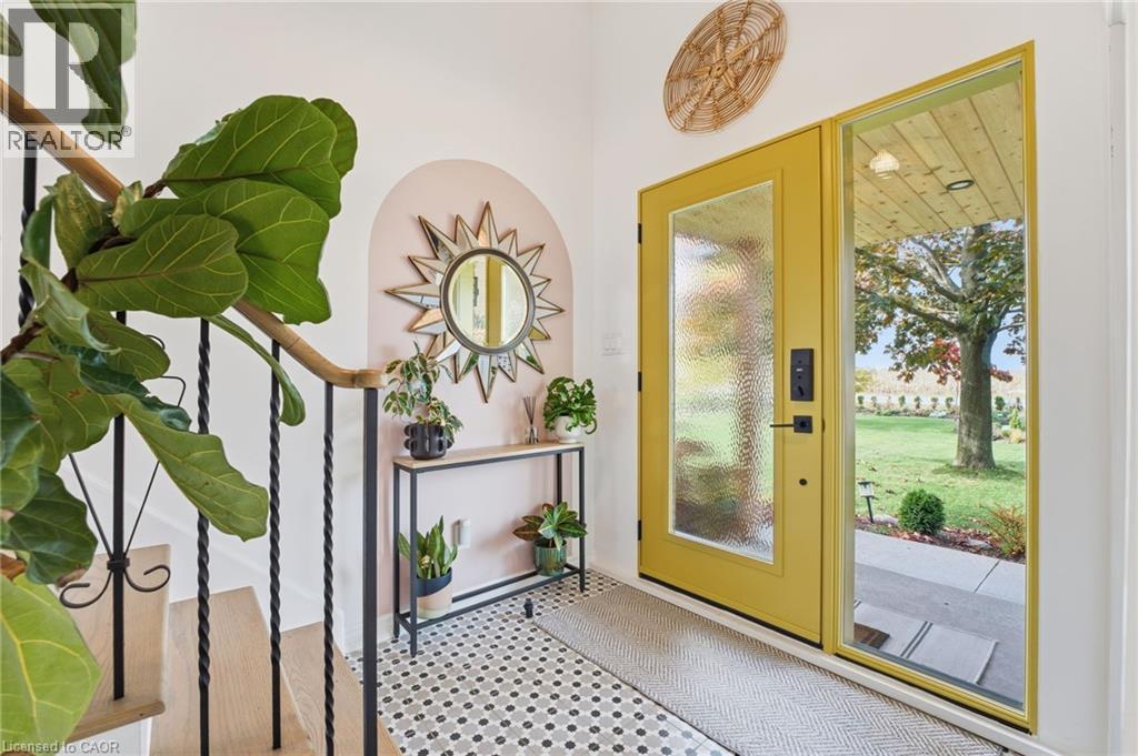 348 Sydenham Road, Dundas, Ontario  L9H 5E2 - Photo 6 - 40819183