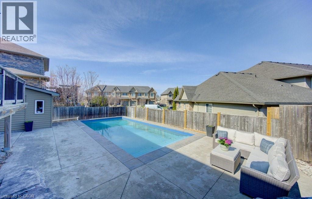 414 Zeller Drive, Kitchener, Ontario  N2A 0C7 - Photo 39 - 40818240