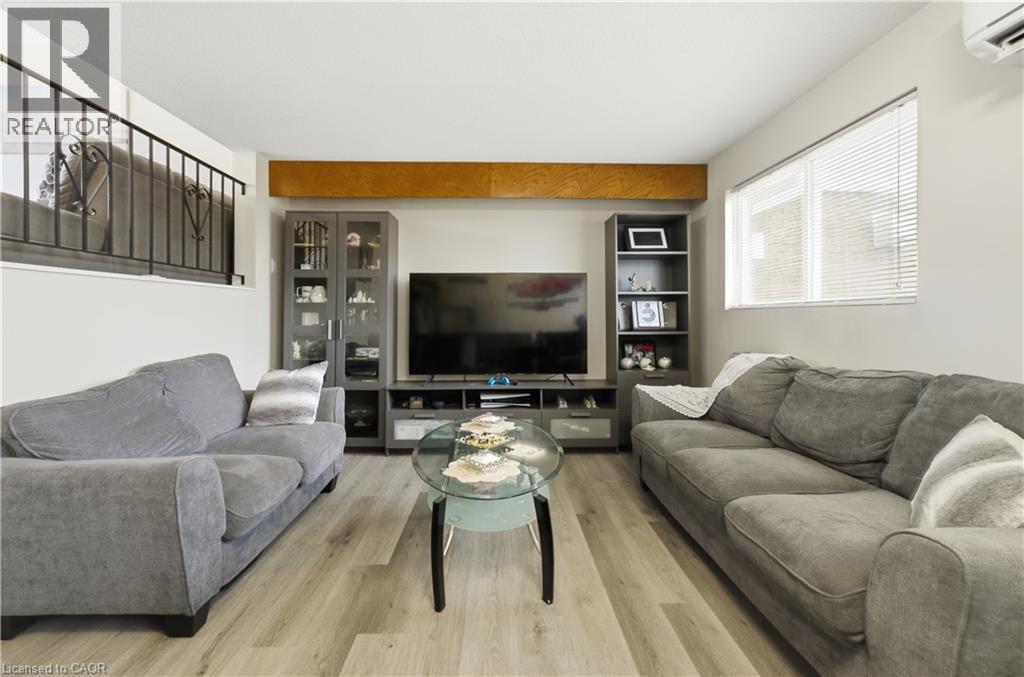 711 Hillview Road, Cambridge, Ontario  N3H 5C2 - Photo 6 - 40819319