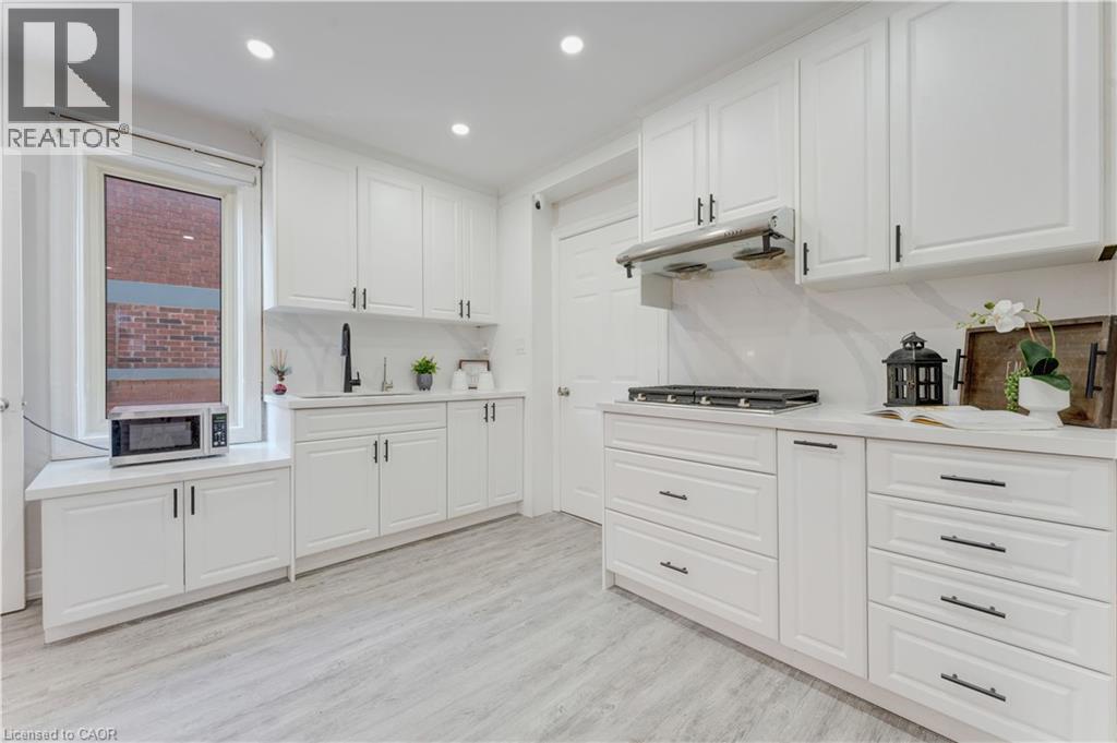 24 Onward Avenue, Kitchener, Ontario  N2H 3J7 - Photo 14 - 40816685