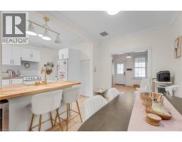 6 BEN LOMOND Place, Hamilton, Ontario