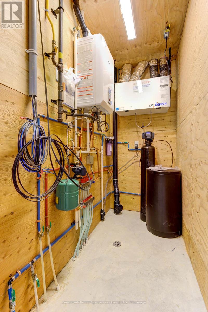 65 Cavalier Crescent, Huron-Kinloss, Ontario  N0G 2R0 - Photo 13 - X12978468