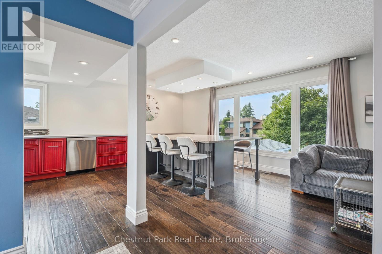 16 Davies Crescent, Barrie, Ontario  L4M 2M3 - Photo 14 - S12978916