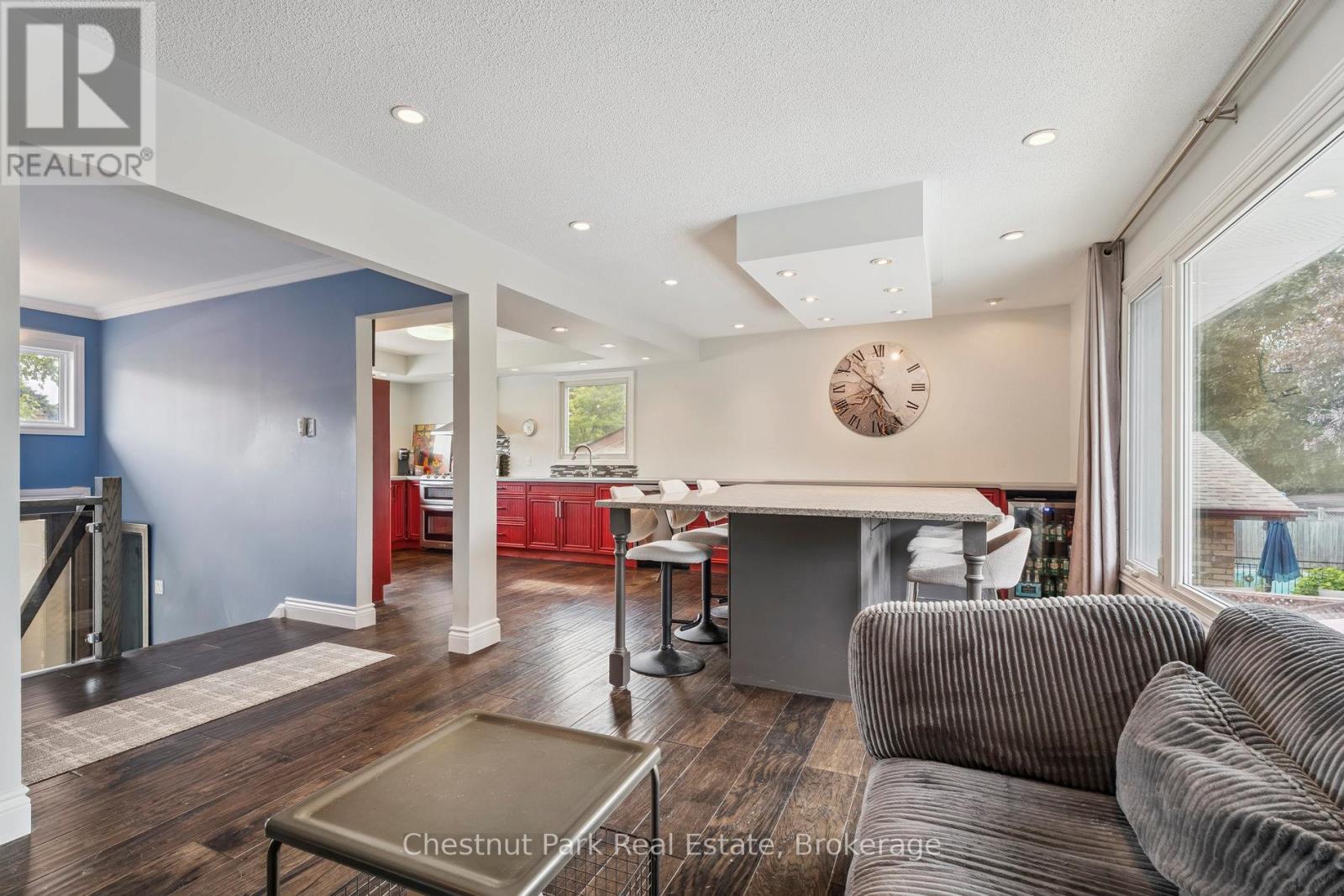 16 Davies Crescent, Barrie, Ontario  L4M 2M3 - Photo 24 - S12978916