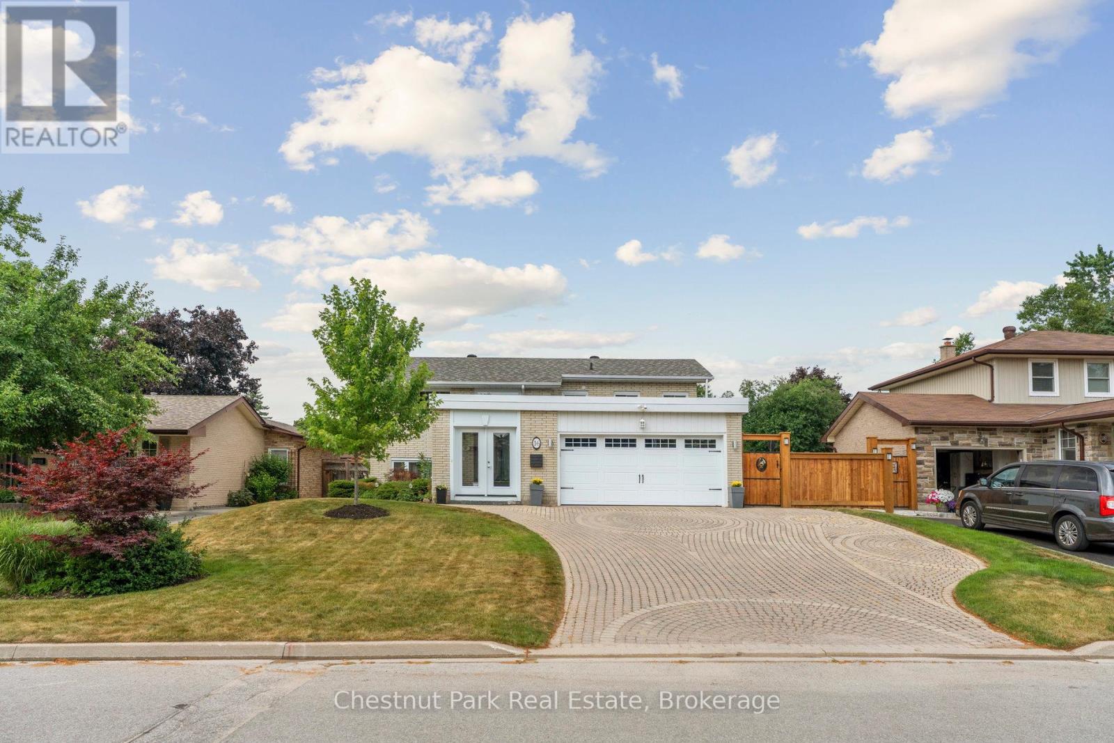 16 Davies Crescent, Barrie, Ontario  L4M 2M3 - Photo 4 - S12978916