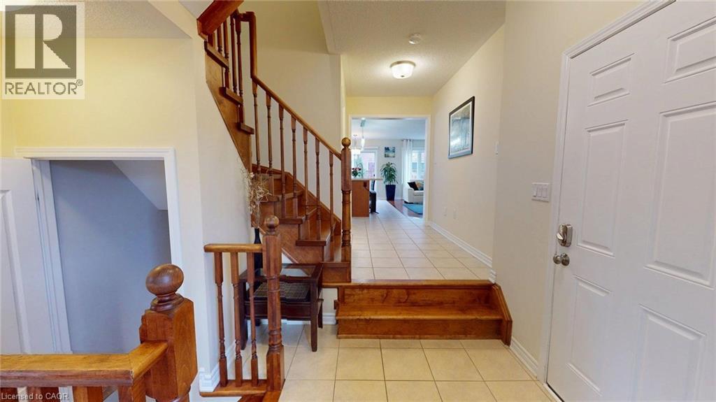 293 Reis Place, Milton, Ontario  L9E 0A9 - Photo 3 - 40816865