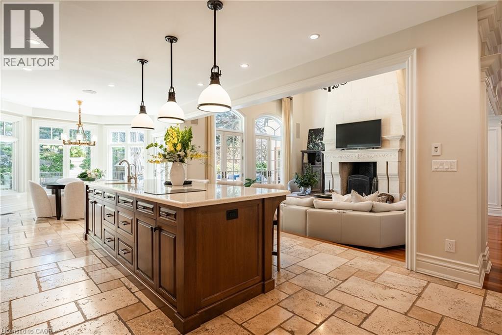 2096 Lakeshore Road E, Halton, Ontario  L6J 1M3 - Photo 15 - 40819415