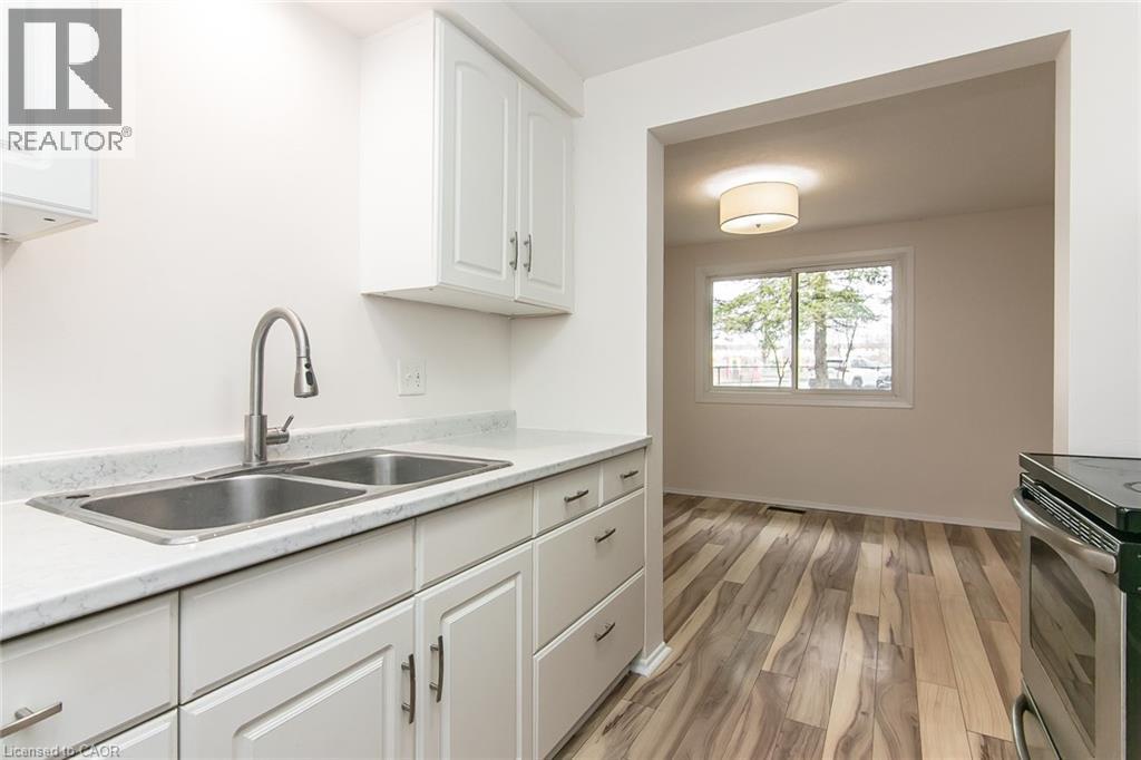 279 Sandowne Drive Unit# 7, Waterloo, Ontario  N2K 2C1 - Photo 20 - 40805811