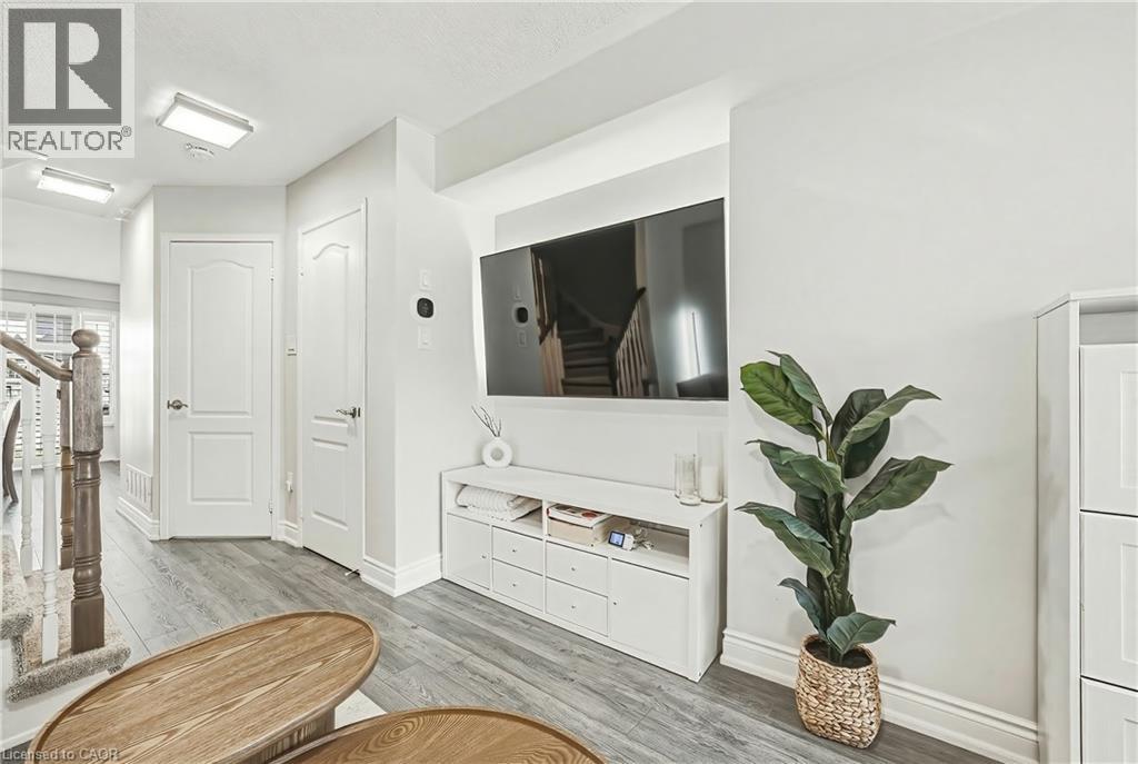 2259 Seton Crescent, Burlington, Ontario  L7L 6Y4 - Photo 7 - 40818299