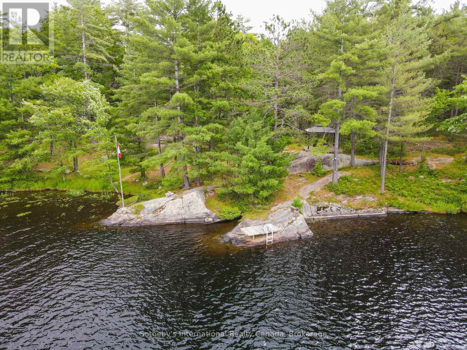 1040 Kahshe, Gravenhurst, Ontario  P0E 1G0 - Photo 40 - X12980070