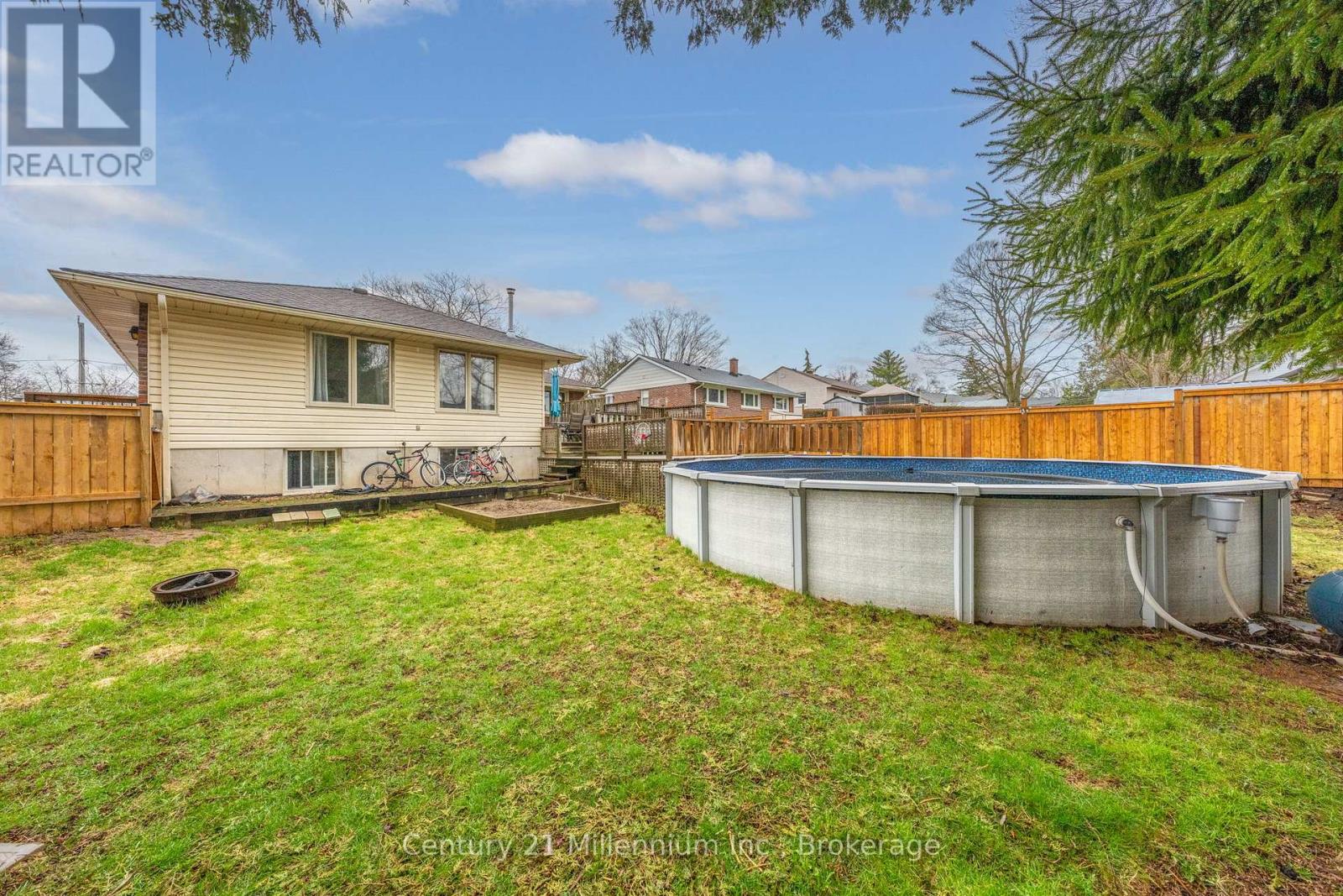 6 Earlscourt Crescent, Woodstock, Ontario  N4S 5H3 - Photo 46 - X12980266