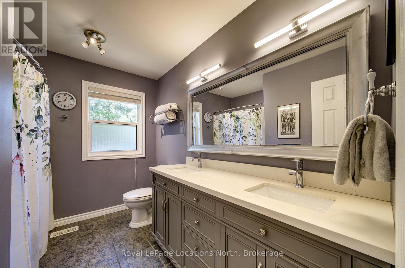 2 Maplewood Drive, Tiny, Ontario  L0L 1P1 - Photo 23 - S12980704